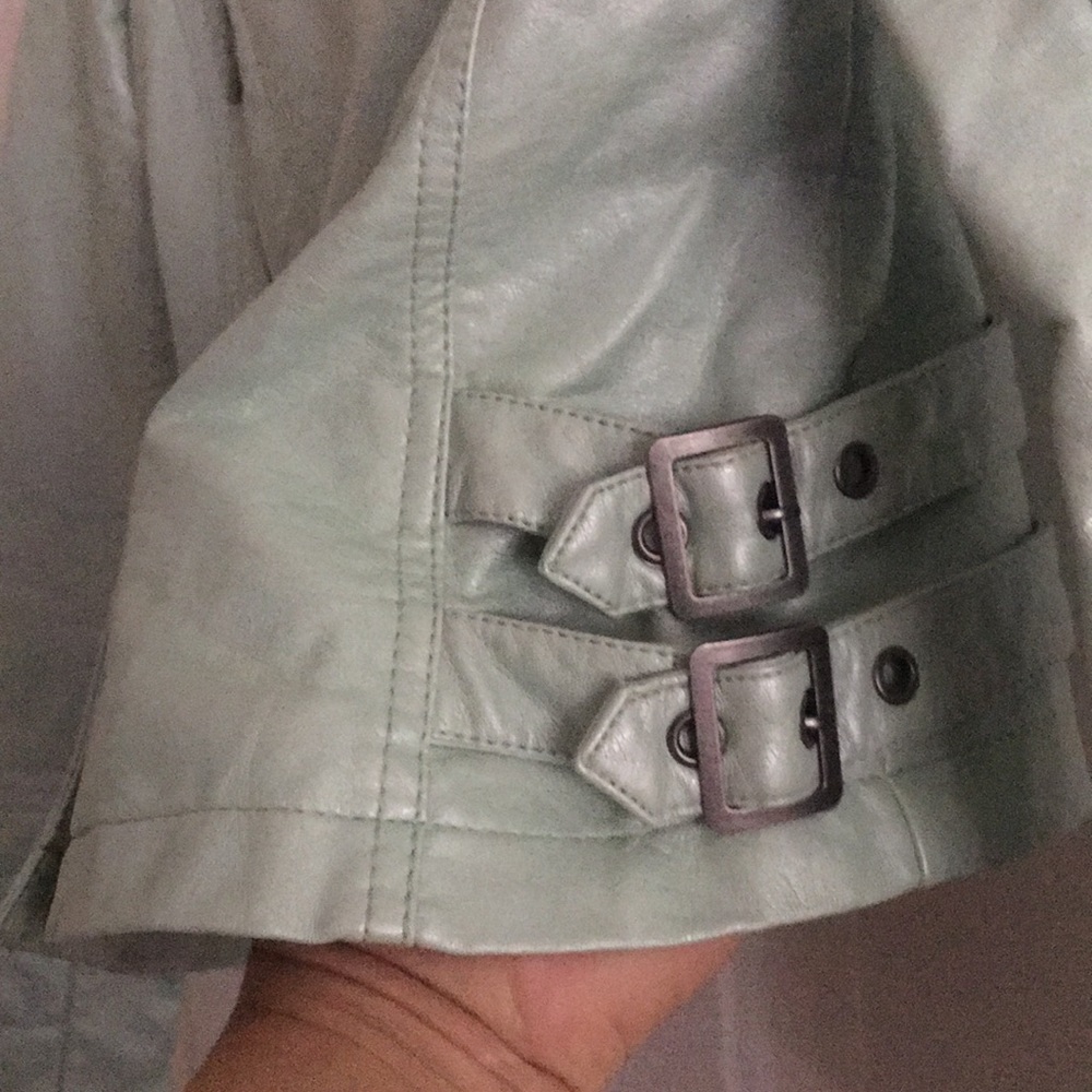 Jacket - Picture 6 of 6